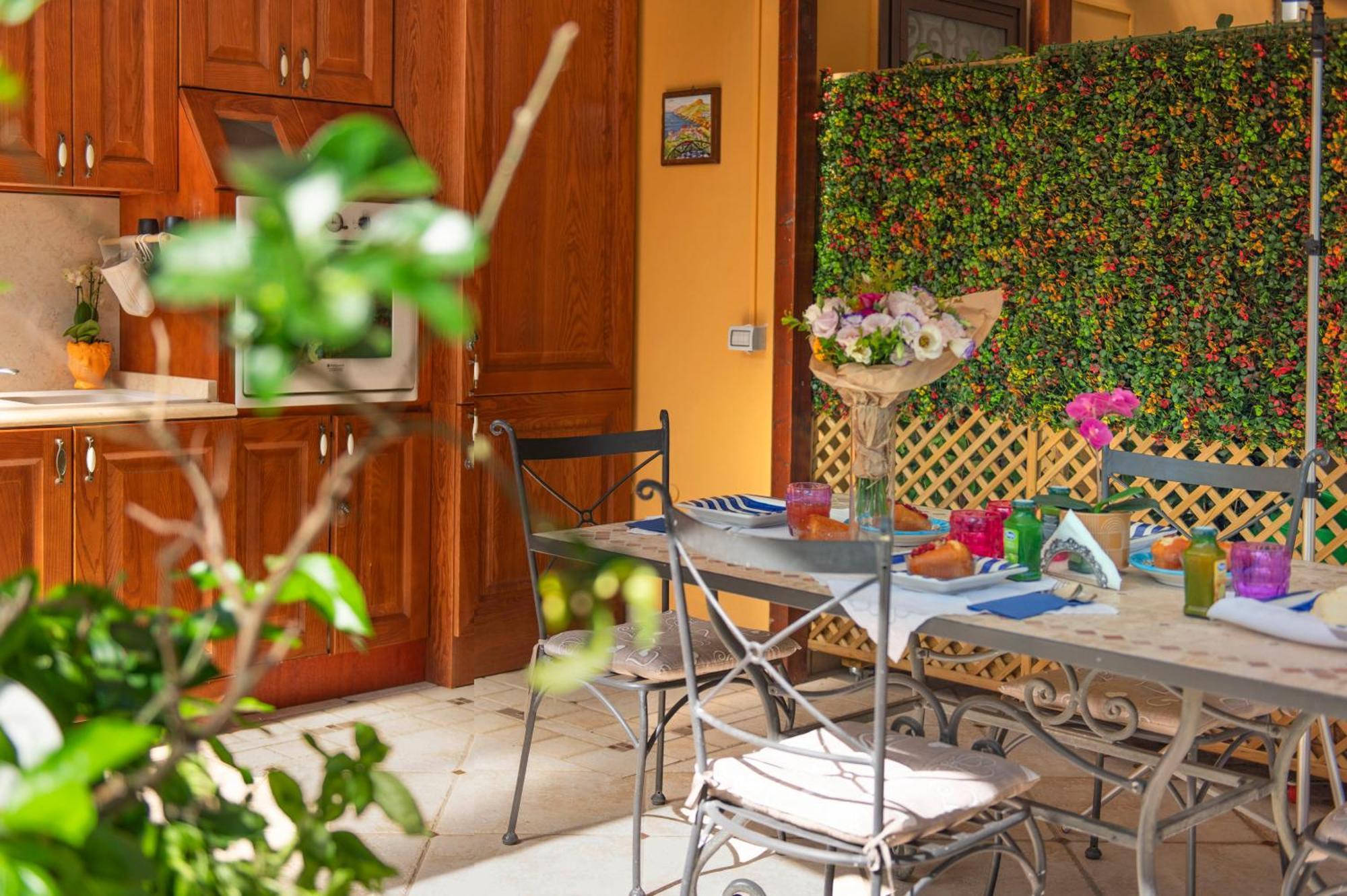 Relais Sorrento Terrace And Relax Bed and Breakfast Exteriör bild