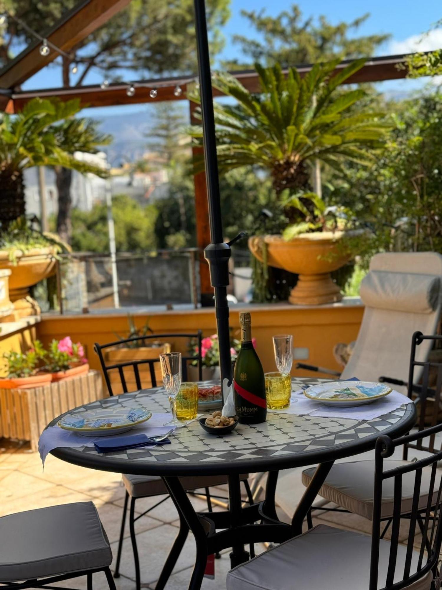 Relais Sorrento Terrace And Relax Bed and Breakfast Exteriör bild